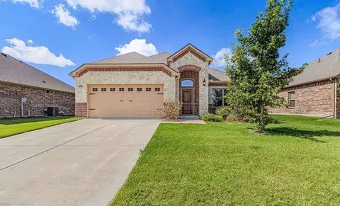 619 Comal Dr, Crandall, TX 75114