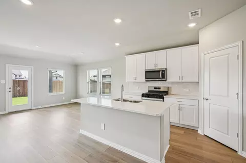 512 Midnight Oak Dr, Mckinney, TX 75069
