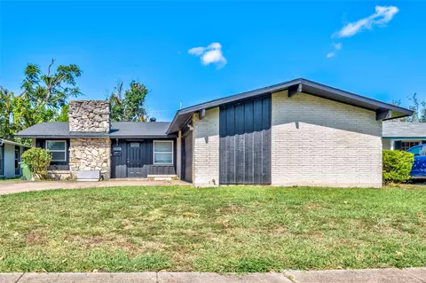2305 Nottingham Dr, Garland, TX 75041