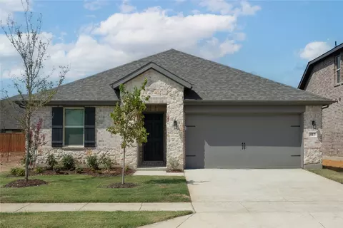 817 Birdie Dr, Little Elm, TX 75068