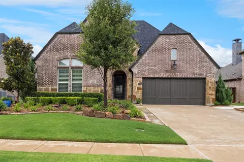 1032 W Bluff Way, Roanoke, TX 76262
