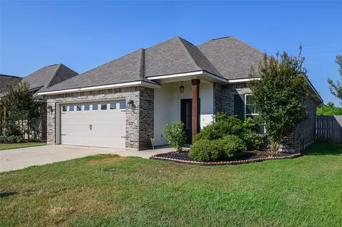 1981 Valdemar Pl, Bossier City, LA 71112