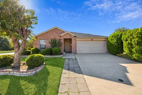 307 Lakehurst Dr, Wylie, TX 75098