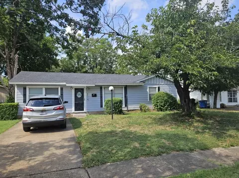 8411 Glen Regal Dr, Dallas, TX 75243