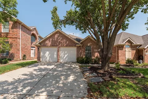 3913 Fairfax Dr, Bedford, TX 76021