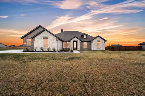 3111 White Oak Rd, Terrell, TX 75161
