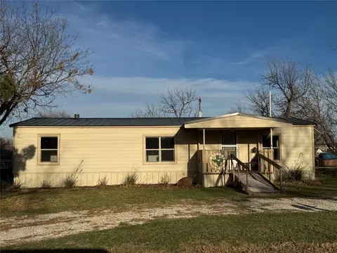 608 N Browning St, Seymour, TX 76380