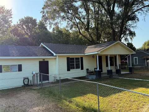 352 Post, Nash, TX 75569 photo 3