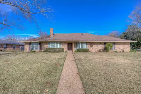 5407 Coach Rd, Bossier City, LA 71111