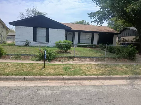 3474 Pacesetter Dr, Dallas, TX 75241