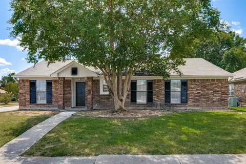 2600 Red River St, Mesquite, TX 75150