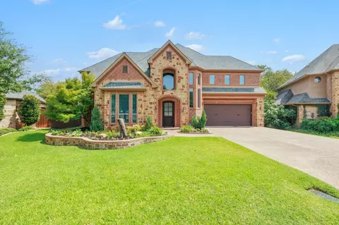 Exterior - 609 Knott Ct, Euless, TX 76039 photo 2 of 4