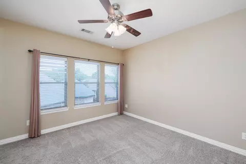 Bedroom - 609 Knott Ct, Euless, TX 76039 photo 2 of 5