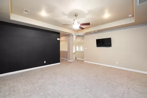 Living - 609 Knott Ct, Euless, TX 76039 photo 5 of 5