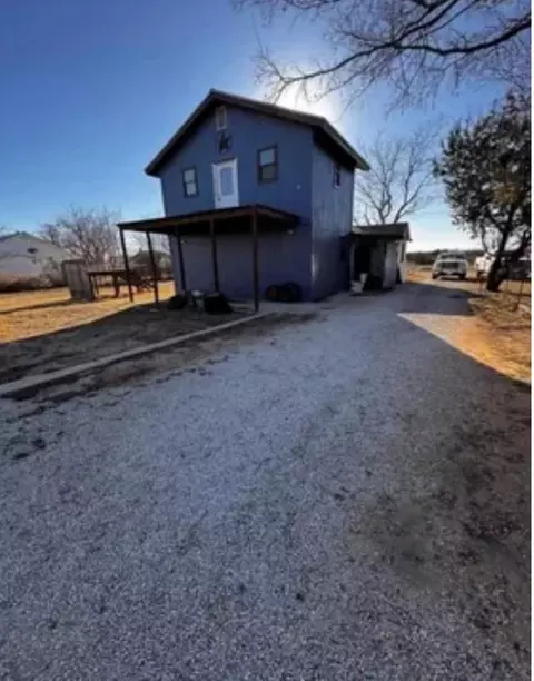 1405 N 3rd St, Bangs, TX 76823 photo 4