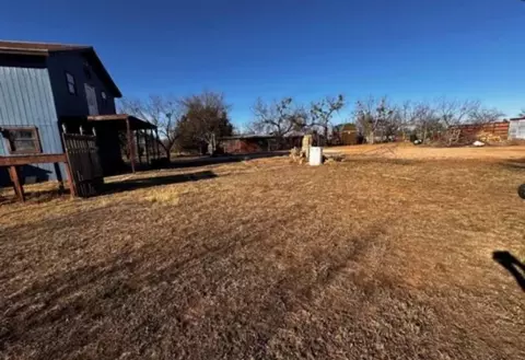 1405 N 3rd St, Bangs, TX 76823 photo 7