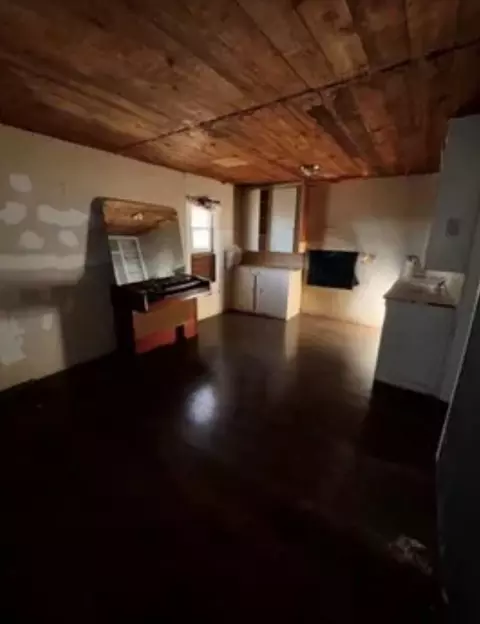 1405 N 3rd St, Bangs, TX 76823 photo 5