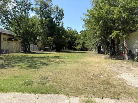 3703 Carl St, Dallas, TX 75210