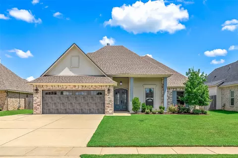 803 Durango Dr, Bossier City, LA 71111