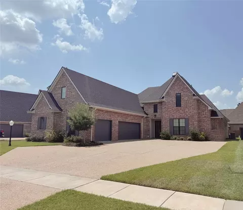 262 Poydras Ave, Bossier City, LA 71111