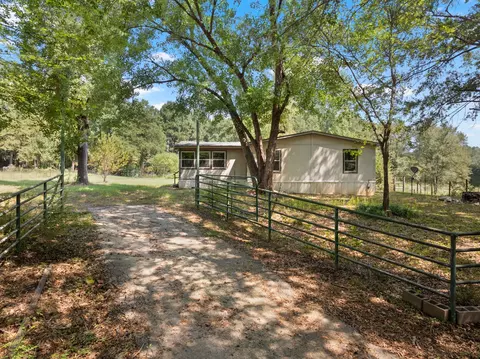 3926 Pignut Rd, Gilmer, TX 75644