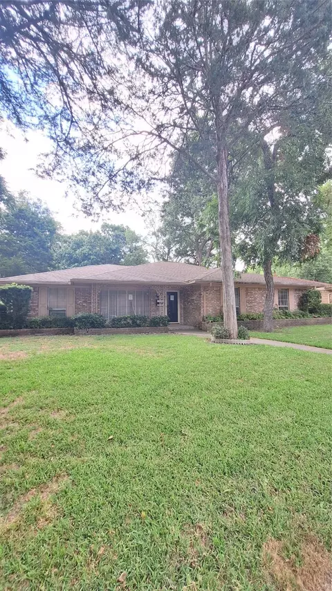 5920 Forest Haven Trl, Dallas, TX 75232