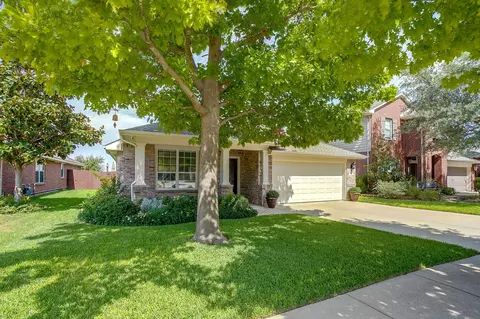 976 Caliche Rd, Fort Worth, TX 76108