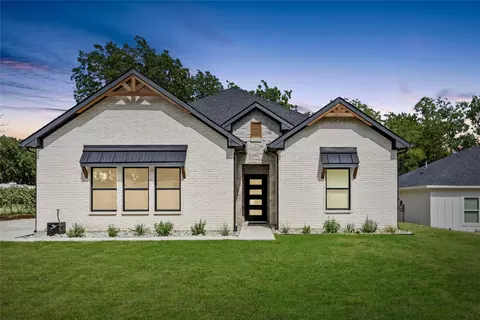 1832 S Park Ave, Denison, TX 75020