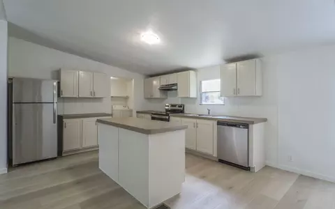 502 Windy Ln, Sherman, TX 75092
