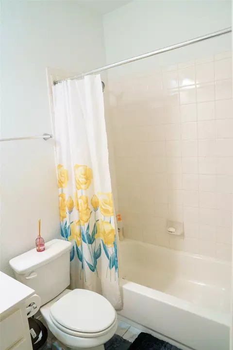 Bath - 754 Corner Post Path, Celina, TX 75009 photo 2 of 2