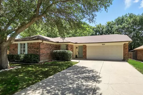 8244 Mark Ln, Watauga, TX 76148