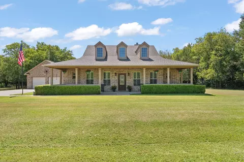 33025 Woodcrest Dr, Whitney, TX 76692