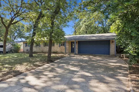 1814 Dogwood Dr, Arlington, TX 76012