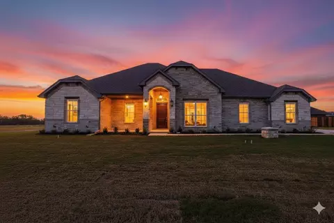1901 Johnnie Dr, Springtown, TX 76082