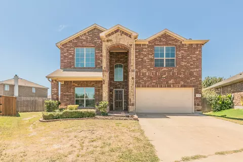 725 Middleglen Ct, Haslet, TX 76052