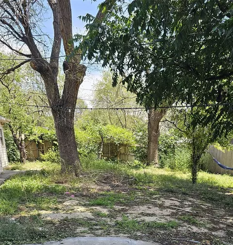 2215 Locust St, Amarillo, TX 79109 photo 6