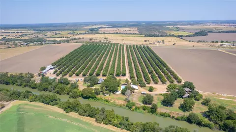 4155 W Us Highway 190, San Saba, TX 76877