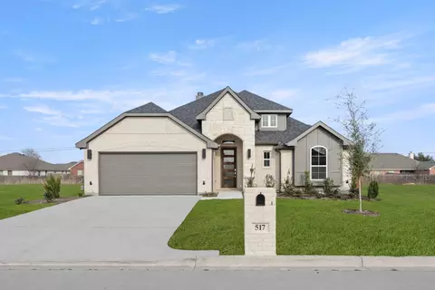 517 Geyser Trl, Mcgregor, TX 76657