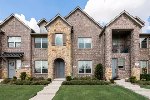634 Cobblestone Ln, Irving, TX 75039