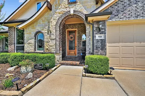 910 Calder Ct, Anna, TX 75409