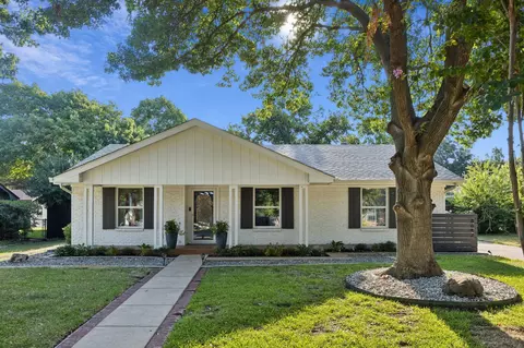 8642 Shagrock Ln, Dallas, TX 75238