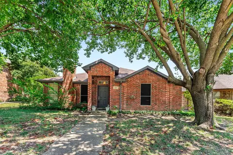 410 N Winding Oaks Dr, Wylie, TX 75098