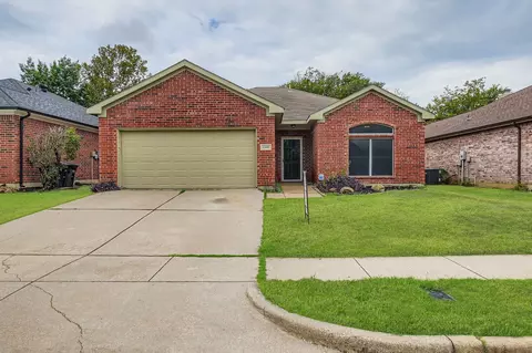 13441 Ponderosa Ranch Rd, Roanoke, TX 76262