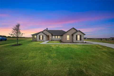 206 Brandywine Trl, New Fairview, TX 76078