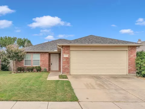 16444 Cowboy Trl, Justin, TX 76247
