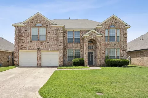 7724 Brook Meadow Ln, Fort Worth, TX 76133
