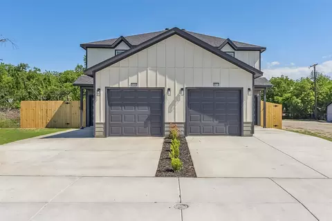 8001-8003 W Elizabeth Ln, Fort Worth, TX 76116