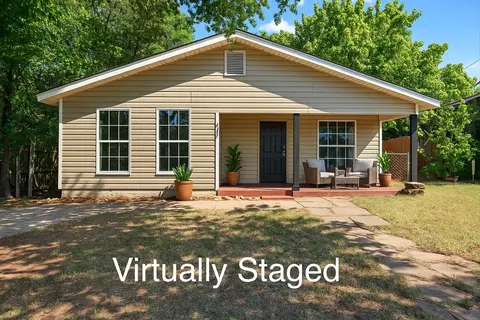 205 W Bond St, Denison, TX 75020