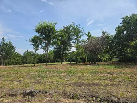 198 Cooper Ln, Van Alstyne, TX 75495
