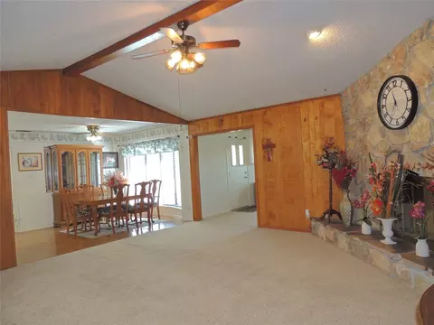 Living - 925 Kenwood Dr, Abilene, TX 79601 photo 4 of 5